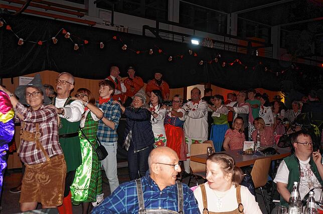 Bild 21: Stimmung pur beim Düengemer Stadl