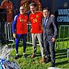Spaniens Nationaltrainer Luis de la Fuente (links) und Alejandro Morales Mansito, Vorstandsmitglied des spanischen Fußballverbands ...