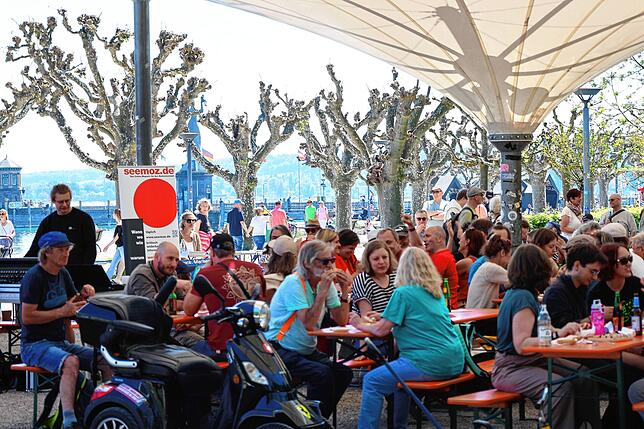 Bild 16: Kulturfest im Stadtgarten: Am 1. Mai werden in Konstanz die Demokratie und Menschenrechte gefeiert