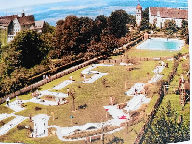 Auch das gab es: Zum Freibad gehörte eine Minigolfanlage. Im Jahr 2016 fand das letzte Turnier statt. Dann wurde die Anlage abgebaut.