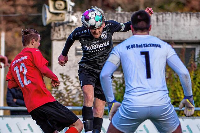 Bild 16: SV Waldhaus gewinnt beim FC 08 Bad Säckingen mit 3:1 &ndash; und wir haben Bilder!