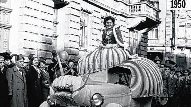 So sah der große Umzug durch Konstanz am Fasnachtssonntag 1950 aus. An der Spitze der Schneckenbürgler fuhr das Wappentier mit der ...