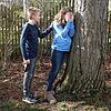 Diese Szene ist nur gestellt. Die beiden Sechstklässler Annalena und Emil haben gelernt, dass Mobbing nicht das Problem eines Einzelnen, ...