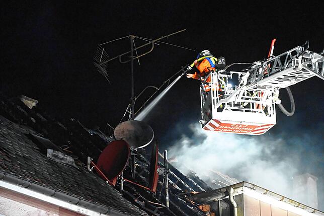 Bild 22: Stockach: Brand in Mehrfamilienhaus in der Radolfzeller Straße - Bilder!