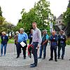 Start von Simon Grögers Zuhörtour in Möggingen auf dem Dorfplatz.