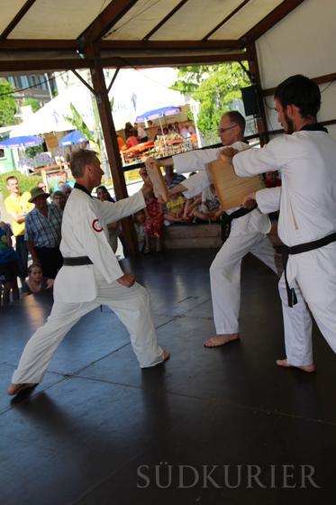 Die Vereine, wie hier der Judo-Sportverein Markdorf, präsentieren sich und zeigen Vorführungen.
