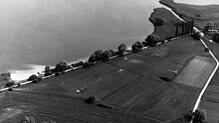 So wie auf dem Bild oben sahen im Juli 1979 die drei Fußballplätze zwischen Bodman und Ludwigshafen im Gebiet &bdquo;Im Hangen&ldquo; ...
