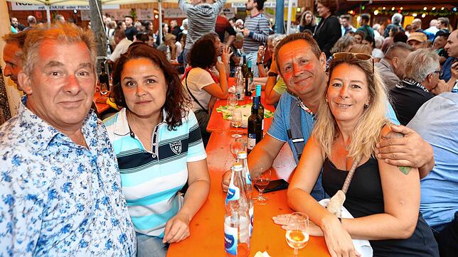 Bild 5: Im Yachthafen auf der Reichenau spielt die Musik! Bilder vom Abend beim Wein- und Fischerfest