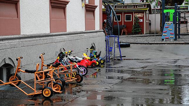 Die Betreuung in Kindertageseinrichtungen von Radolfzell ist zum Krisenthema ernannt worden. Vor der Haushaltsdebatte will der ...