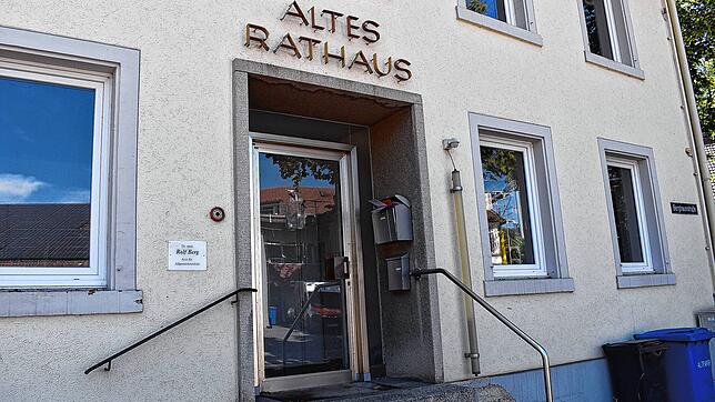 Die Praxis in Ühlingen steht schon länger leer, nachdem Mohamed Jaraf zuvor einige Wochen eingezogen war und praktizierte. Der ...