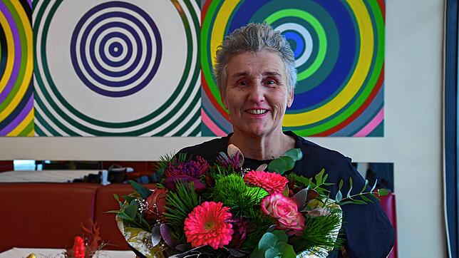 Zum Abschied gibt es Blumen und so manche Träne. Sabine Grässlin hat ihr Restaurant Kippys geschlossen.