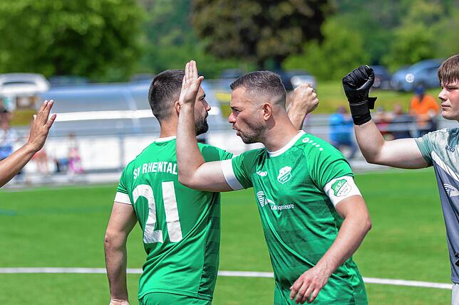 Bild 3: SV Rheintal und FC Erzingen trennen sich 2:2 – wir haben Fotos!
