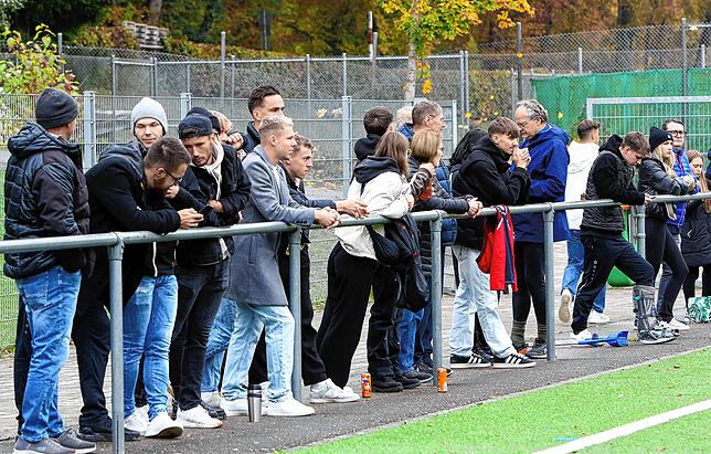 Bild 27: Spannendes Linzgauderby zwischen SC Pfullendorf II und SV Denkingen. Wir haben die besten Bilder!