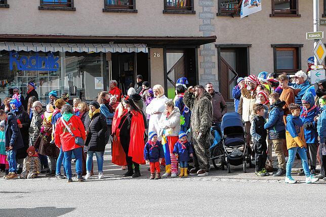 Bild 19: Fasnet 2025: Narrensprung und Programm in Bonndorf