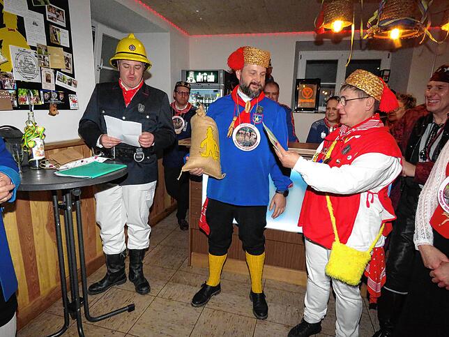 Bild 17: Leipferdinger Strohglonki feiern 70. Geburtstag mit Brauchtumsabend
