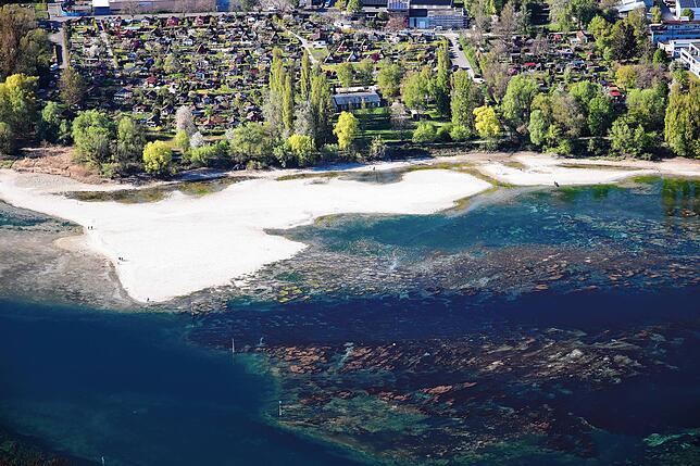 Bild 27: Bodensee oder Kroatien? Wenn Niedrigwasser atemberaubende Farben offenbart