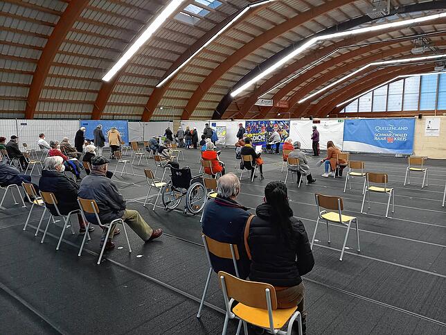 Unser Bild zeigt den Wartebereich im Kreisimpfzentrum in VS-Schwenningen.