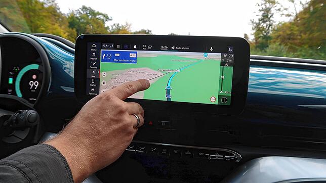 Der Fahrer muss bei Nutzen des Navigationssystems damit rechnen, dass andere von seinen Zielen erfahren.