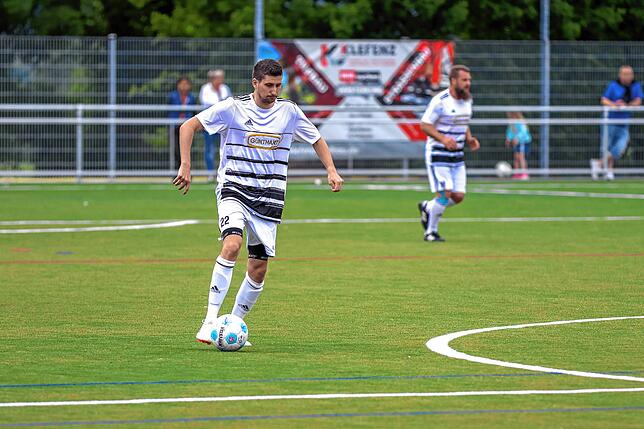 Bild 6: Legenden-Spiel beim SV Rheintal endet 5:5 – wir haben Fotos!