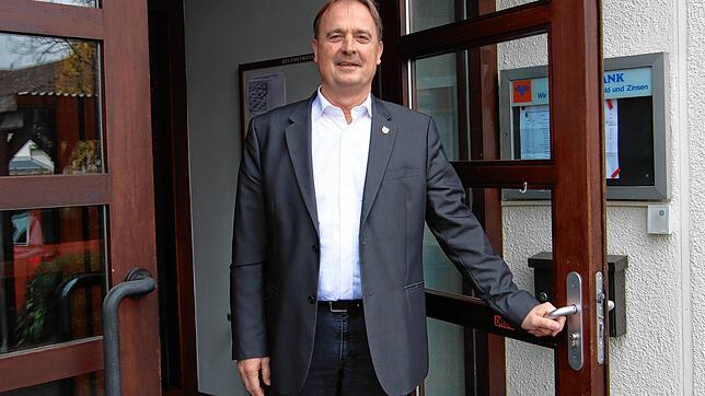 Auf dem Weg in den Ruhestand: Noch hat Helmut Richter ein Büro im Feuerwehrhaus in Radolfzell. Demnächst wird er aber nicht mehr für die ...