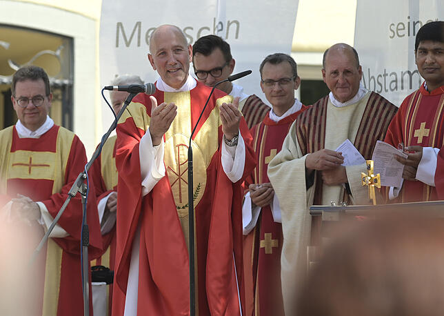 Bild 1: Bilder und Videos vom Hausherrenfest in Radolfzell