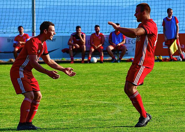 Bild 37: SV Schwörstadt setzt sich im Rothaus-Bezirkspokal mit 2:1 beim FC Dachsberg durch &ndash; und wir haben Bilder!