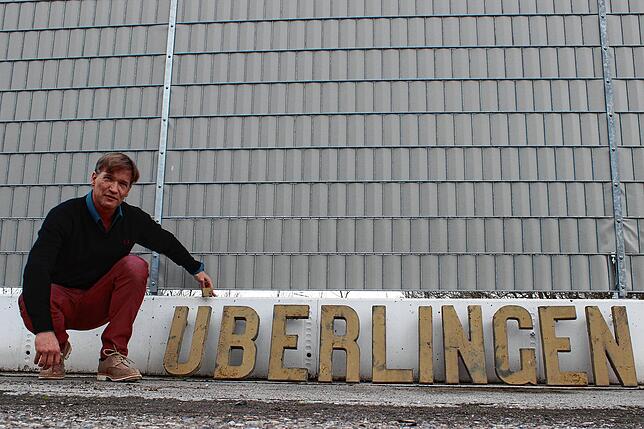 Michael Stehle (hier ein Archivbild von 2014) sicherte den alten Schriftzug &bdquo;Überlingen&ldquo;.