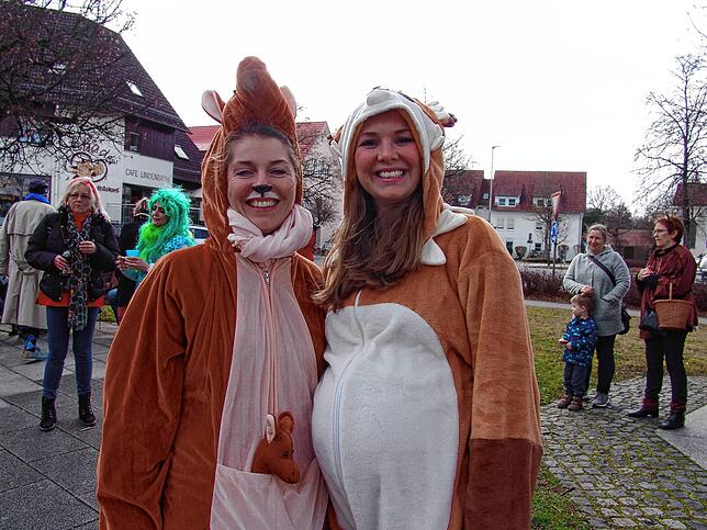 Bild 13: Dunschtig in Stefansfeld unter dem Narrenbaum