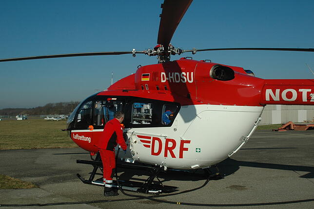Der H145 ist auch nachtflugtauglich und kann seine Ziele per Autopilot anfliegen.