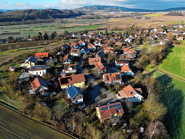 Das Wohngebiet „Im Kirchleösch“ in Überlingen-Bambergen. Hier zahlen Grundstücksbesitzer weniger als in direkter Seelage.