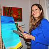 Amelie Monira Egenolf ist Malerin und lebt in Heiligenberg.