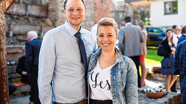 Heiratswillige müssen während der Pandemie kreativ oder geduldig sein: Sabrina Müller und Tobias Mader aus Salem berichten von ihren ...