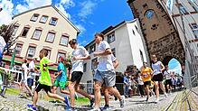 Sonnenschein und ein paar Wolken gab es 2024 beim Villinger Stadtlauf.