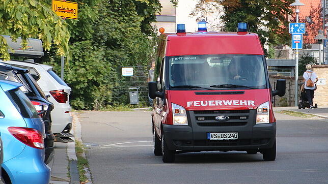 Dieses Bild wird sich am 11. September wiederholen: Die Feuerwehr fährt beim bundesweiten Warntag 2023 ab 11 Uhr durch die Straßen ...