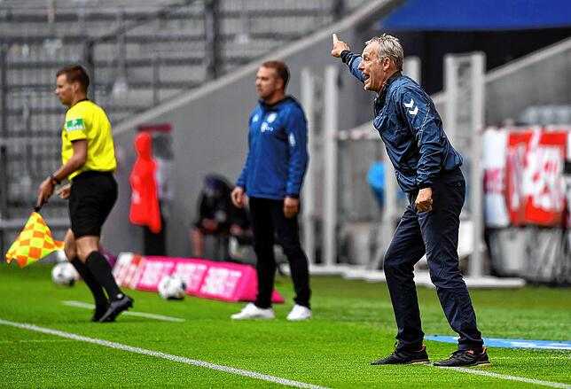 In der Saison 2019/2020 erlangt der SC Freiburg unter Christian Streich mit 48 Punkten den achten Tabellenplatz: Sie verpassen dabei den ...