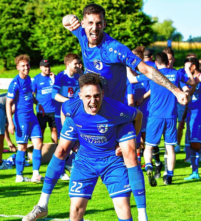 Bild 47: Weitere Impressionen vom 3:2-Sieg des FC Erzingen zum Landesliga-Aufstieg gegen den FC Emmendingen