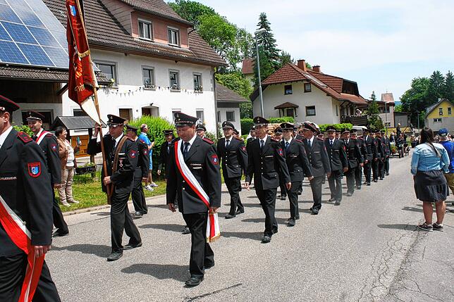 Bild 18: Bilder vom Bezirksmusikfest mit Umzug in Lausheim