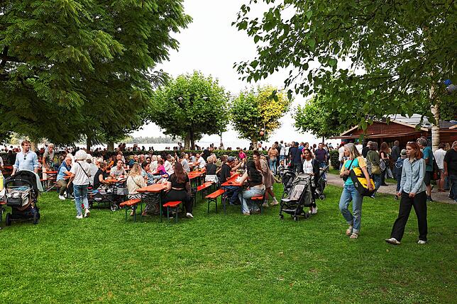 Bild 6: Das Stadtgartenfest 2025 beginnt! So stimmen sich Konstanzer aufs Seenachtfest ein