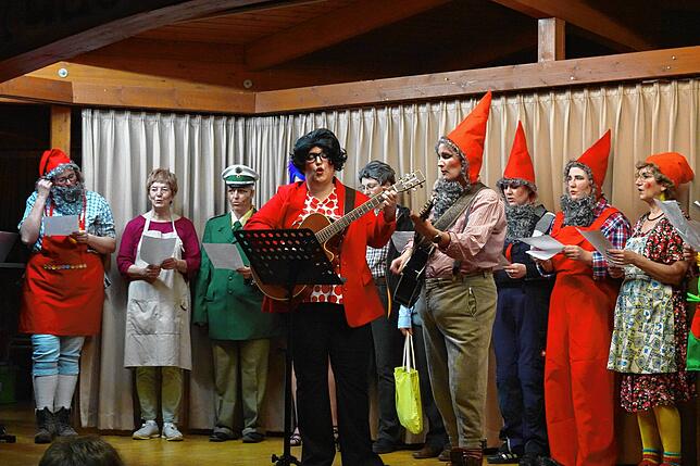 Bild 4: Frauenfasnacht in Görwihl: Der Großangriff auf deine Lachmuskeln!