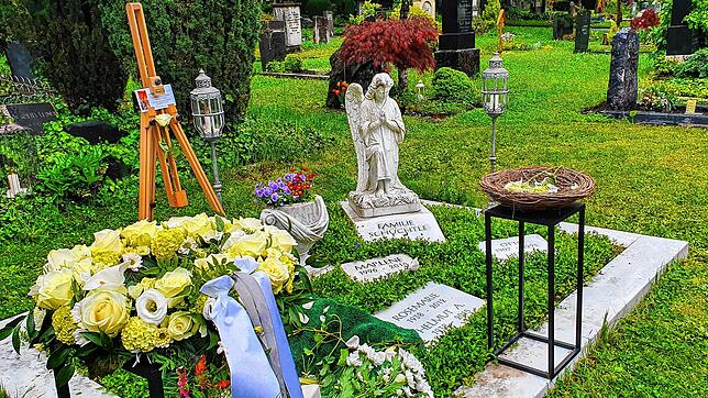 Alberto wurde im Familiengrab Schüchtle auf dem Hauptfriedhof beigesetzt. Schüchtle ist der Geburtsname seiner Ehefrau Yvonne.