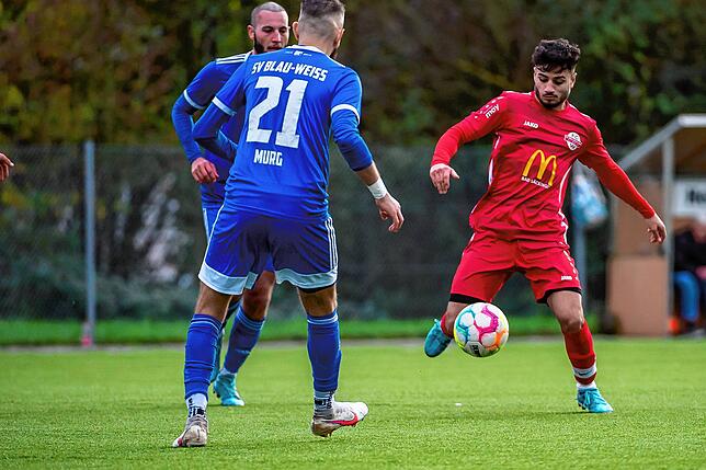 Bild 46: SV Blau-Weiß Murg gewinnt gegen den FC Wallbach mit 5:1 &ndash; und wir haben Bilder!