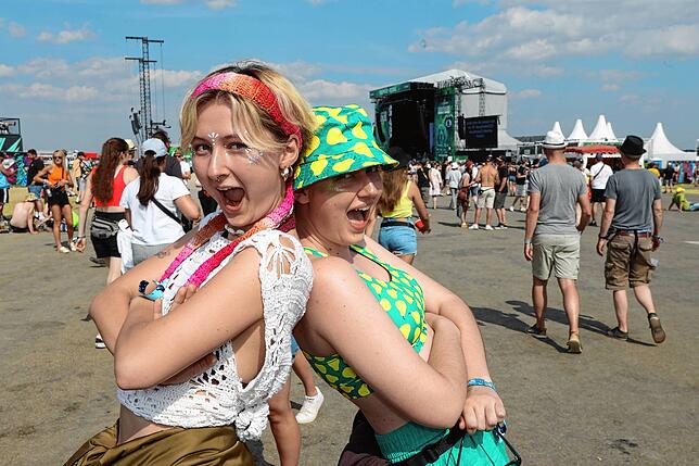 Bild 1: So feiern die Besucher auf dem Southside!
