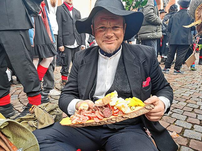 Vesper auf dem Münsterplatz.