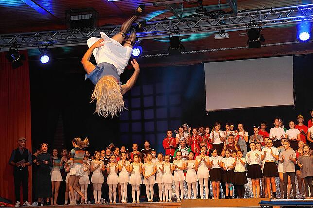 Bild 13: Die besten Bilder von der Turngala in Güttingen