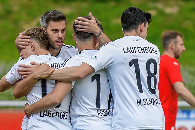 Bild 1: SV 08 Laufenburg besiegt den TuS Binzen mit 5:2 – und wir haben Fotos!