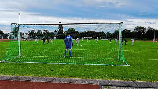 Einen Kantersieg landete der SV Laufenburg beim FC Anadolu Radolfzell. Sogar den Luxus eines verschossenen Elfers konnten sich die ...