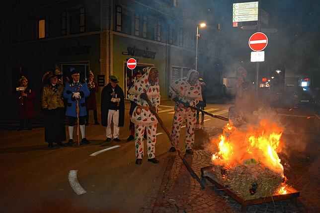 Bild 9: Die schönsten Bilder von der Fasnetsverbrennung in Markdorf
