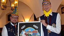 Zunftmeister Alex Wurster und Kanzleirat Niklas Bergmoser zeigten das Gesamtbild der vier einzelnen Pins, welche in den kommenden Jahren ...