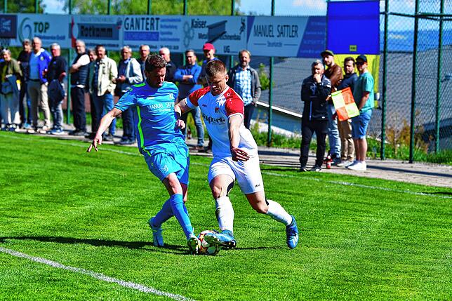 Bild 18: SV Buch spielt 1:1 im Oster-Derby gegen den FC RW Weilheim &ndash; und wir haben Bilder!