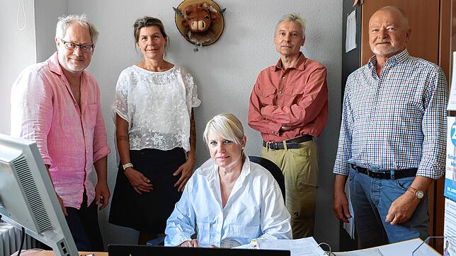 Freuen sich über die Wertschätzung der Nachbarschaftshilfe Möggingen durch den SPD-Bürgerpreis: (von links) Vereinsvorsitzender Sven ...